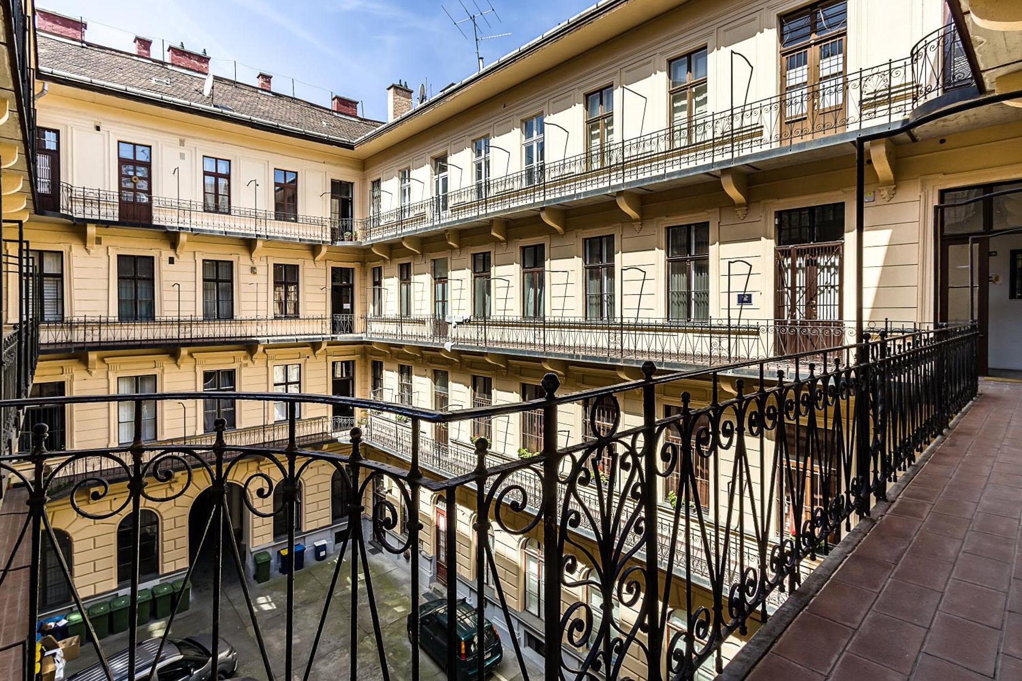 The Museum Living Будапеща Екстериор снимка